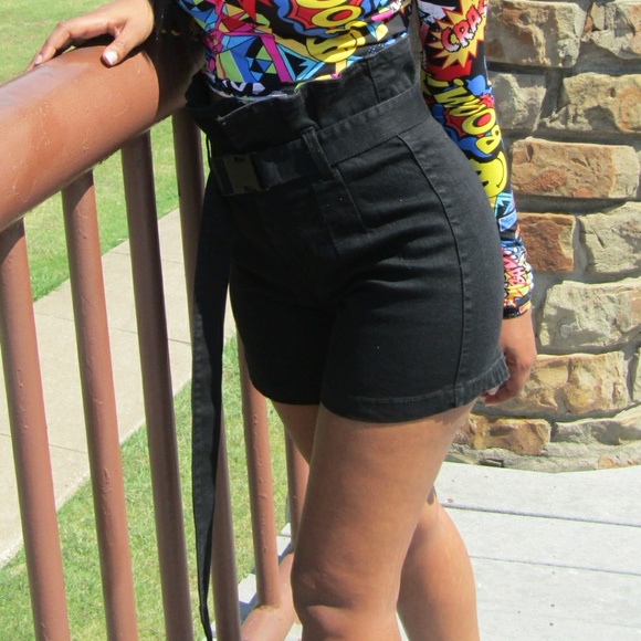 Utility belt denim shorts - Picture 2 of 4